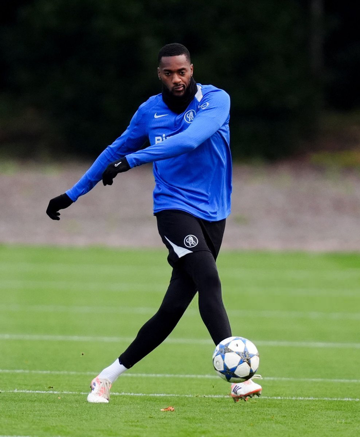 加时末段体能课后，切尔西调整名单备战欧冠，气氛紧张，阵容厚度经受考验的简单介绍-爱游戏